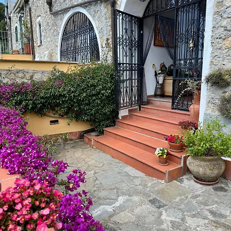 Casa Belvedere * Diano San Pietro