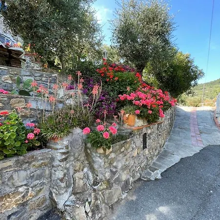 Casa Belvedere * Diano San Pietro