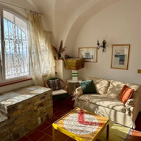 Casa Belvedere * Diano San Pietro