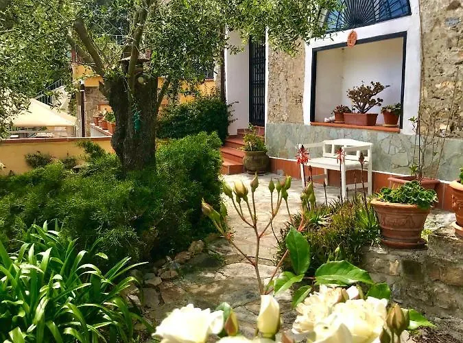 Casa Belvedere Diano San Pietro